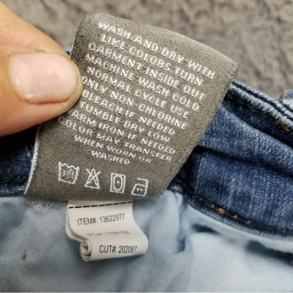 Torrid Jeans Womens 14 Medium Wash Stretch Mid Rise Boyfriend Straight *Read* - Picture 16 of 16